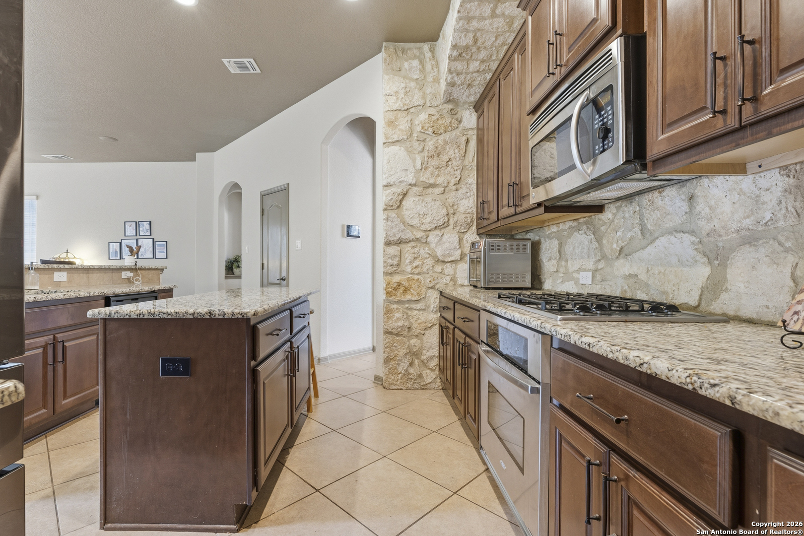 26202 Dark Horse, San Antonio, TX 78260