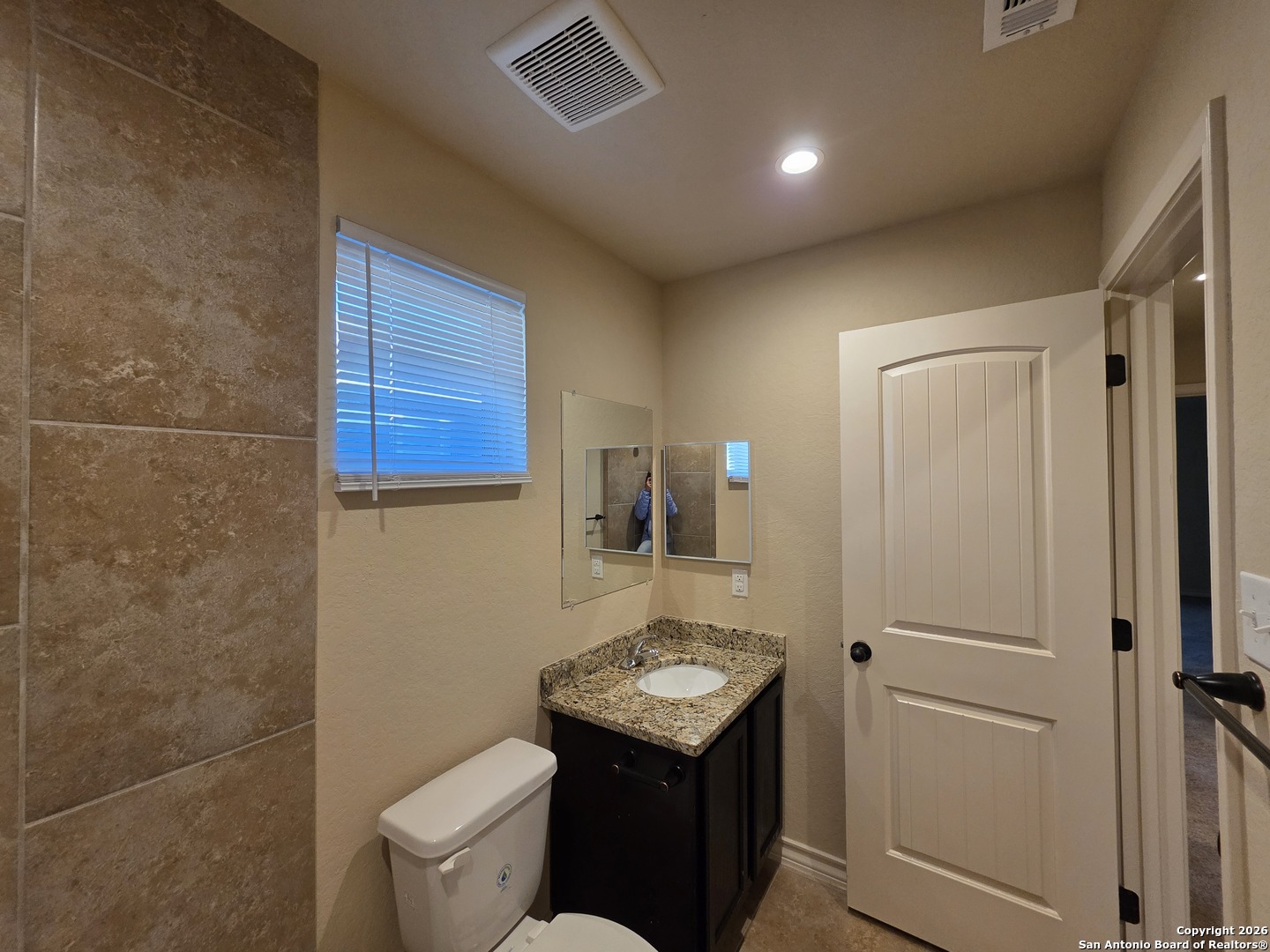 6838 Lakeview Dr, #102, San Antonio, TX 78244