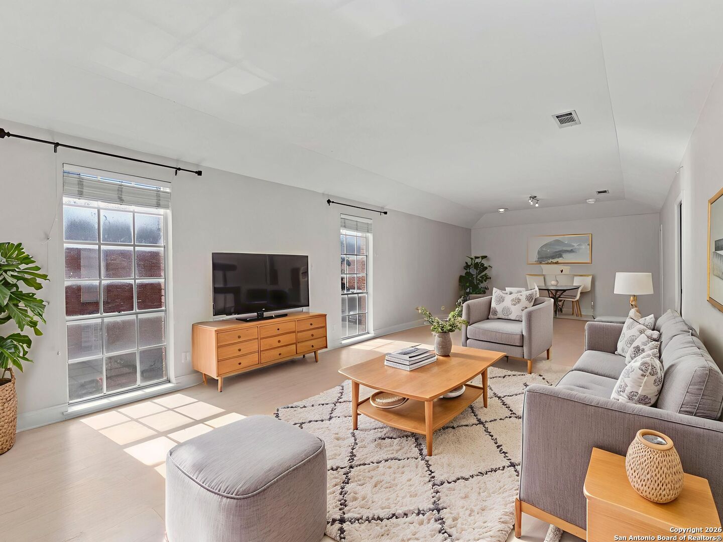 8033 N New Braunfels Avenue, #106, San Antonio, TX 78209