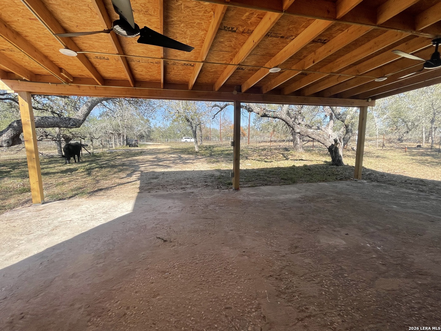 345 Sir David Ln, Poteet, TX 78065