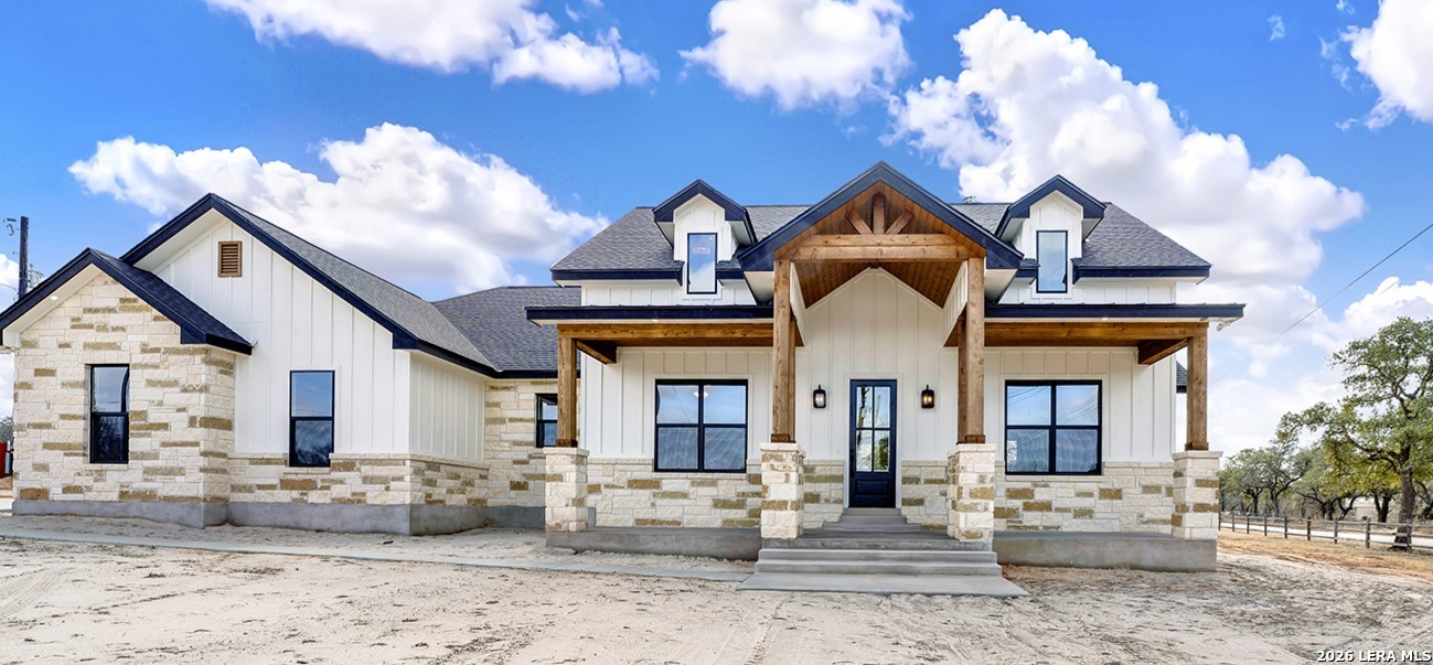 100 Hondo Ridge Listing Cover Image