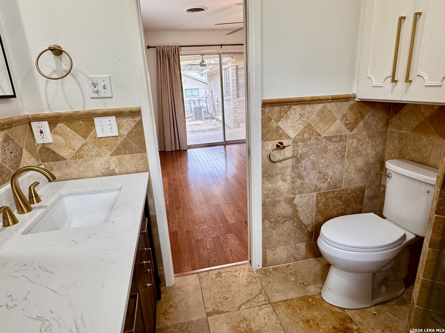 131 CANYON OAKS DR, Hollywoodpark, TX 78232