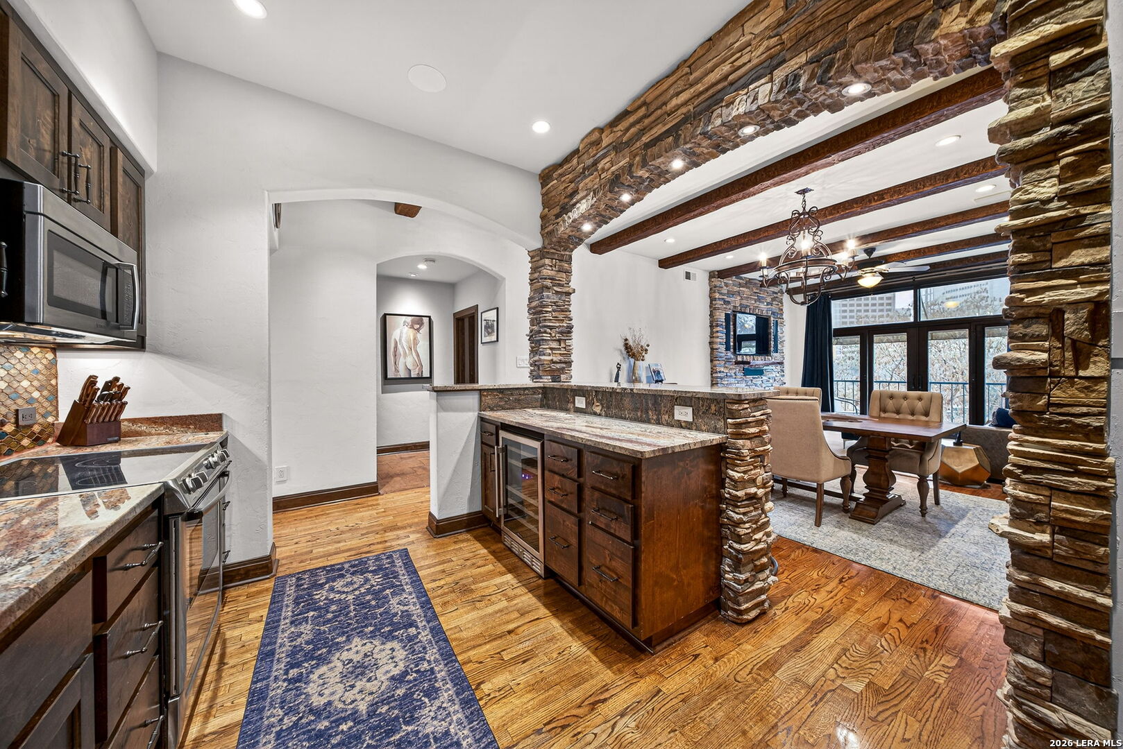 1022 Navarro Listing Cover Image