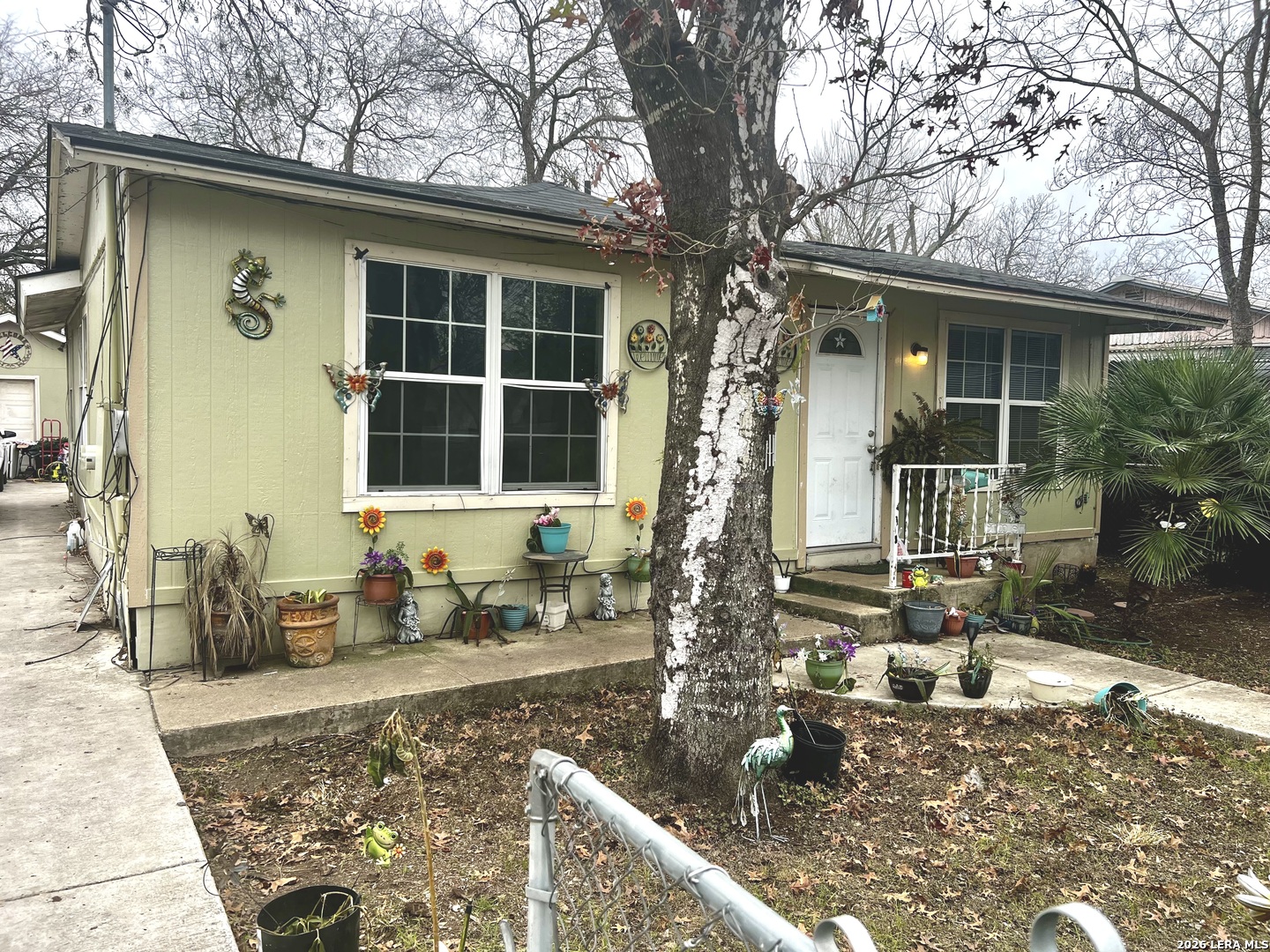 222 Tampa Listing Cover Image