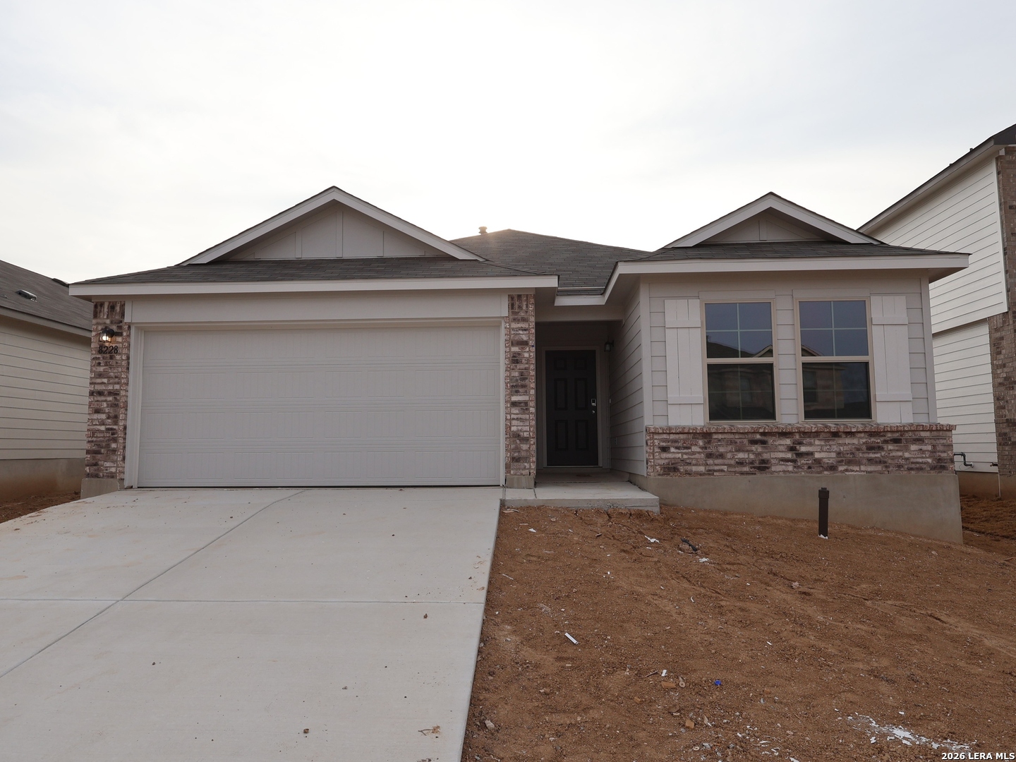 8228 Foxtail Fork Listing Cover Image