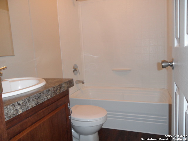410 TAMARACK DR, Canyon Lake, TX 78133
