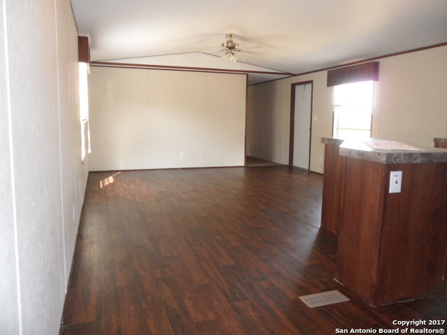 410 TAMARACK DR, Canyon Lake, TX 78133