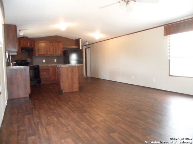 410 TAMARACK DR, Canyon Lake, TX 78133