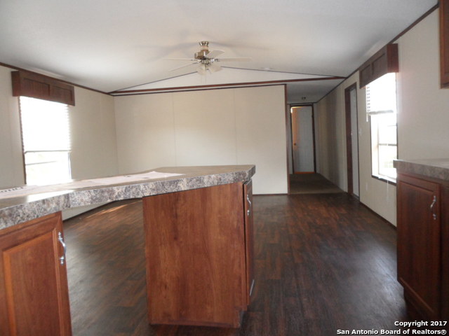 410 TAMARACK DR, Canyon Lake, TX 78133