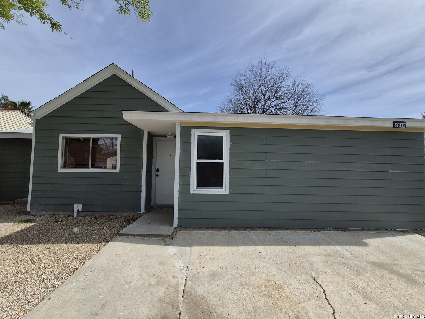 4018 Sunrise Cove Listing Cover Image