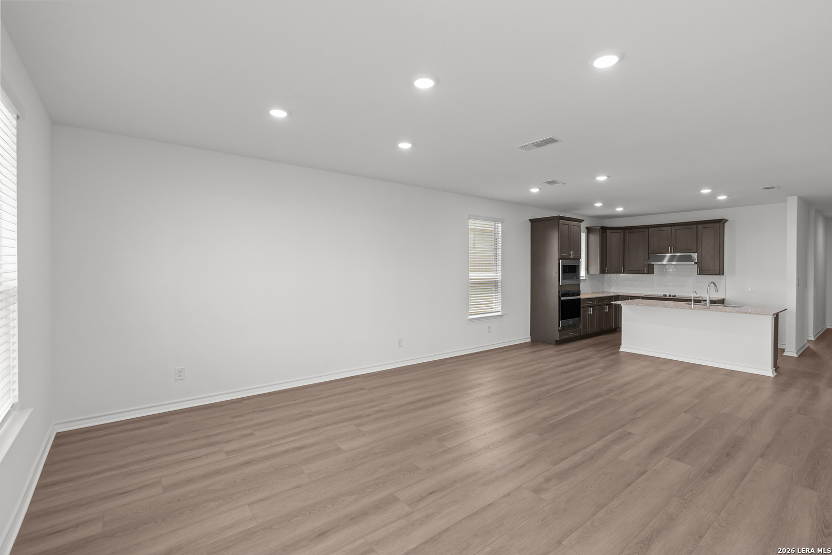 118 THORNY GRV, San Antonio, TX 78253
