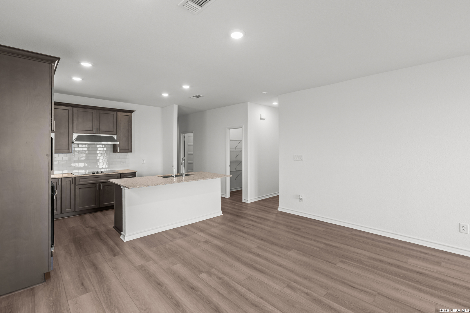 118 THORNY GRV, San Antonio, TX 78253