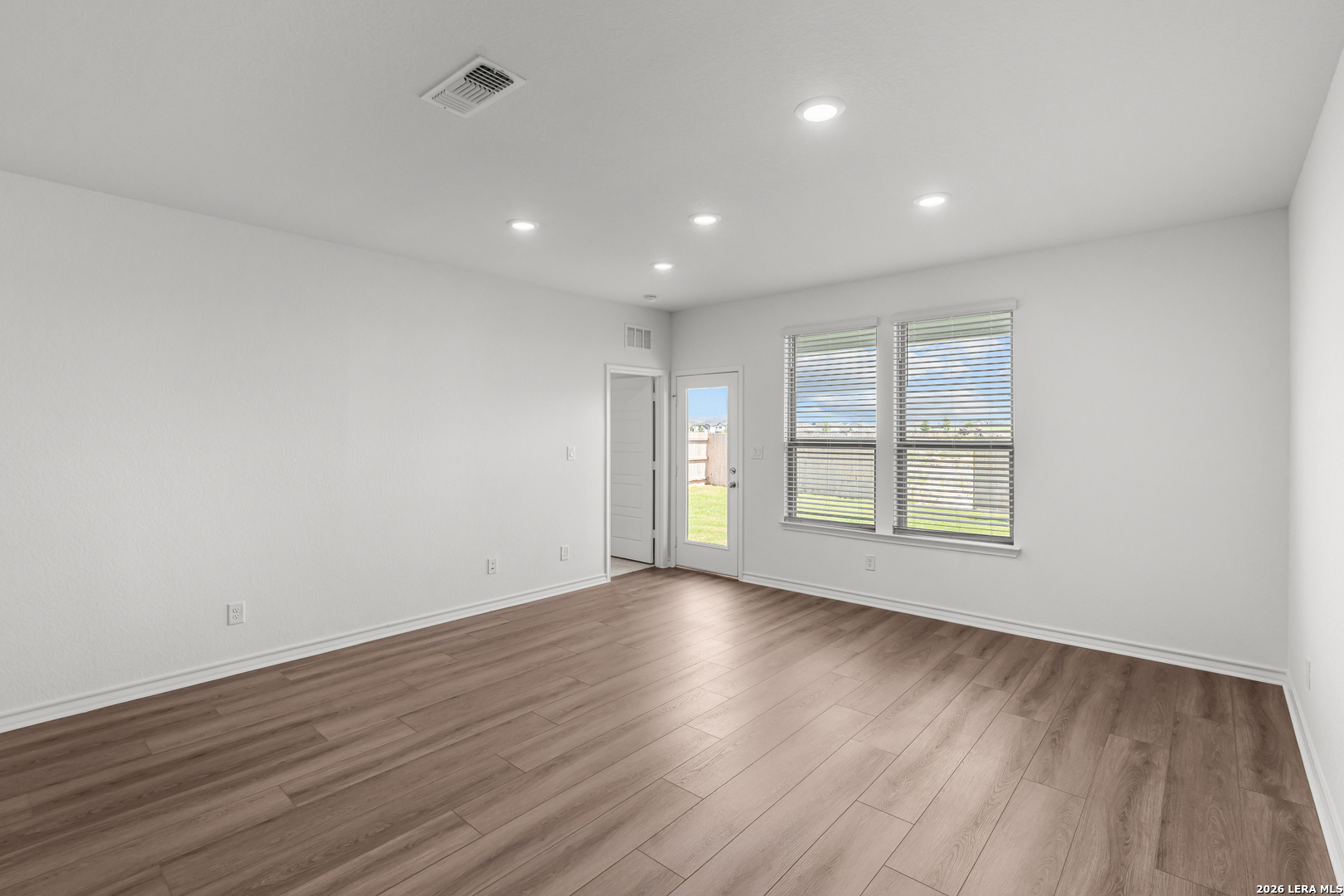 118 THORNY GRV, San Antonio, TX 78253