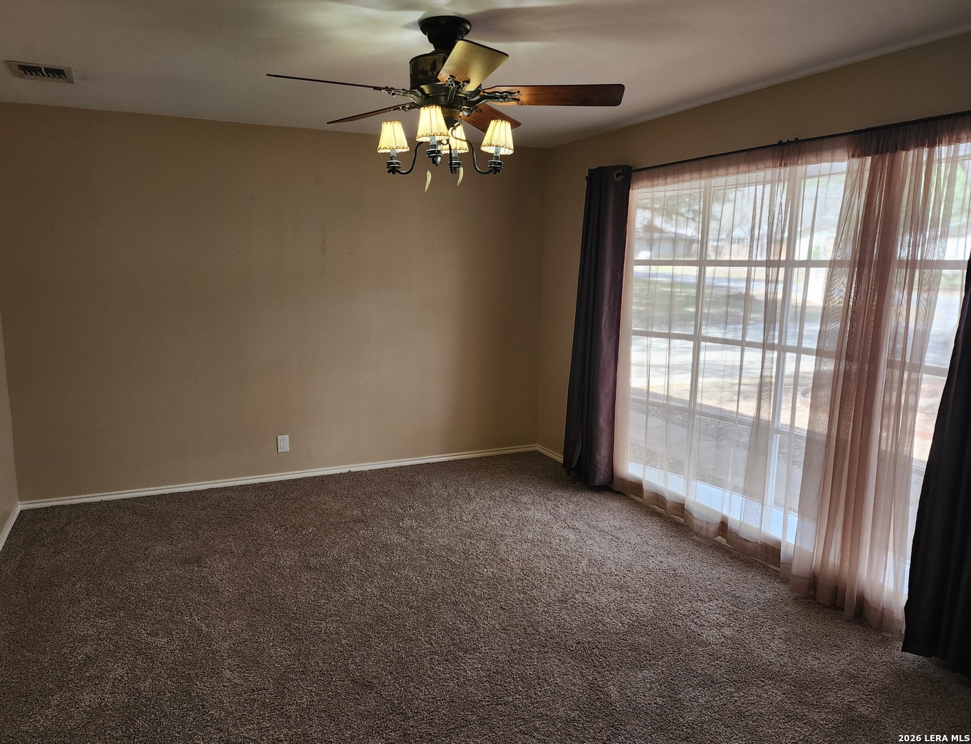 6350 Mondean St, San Antonio, TX 78240