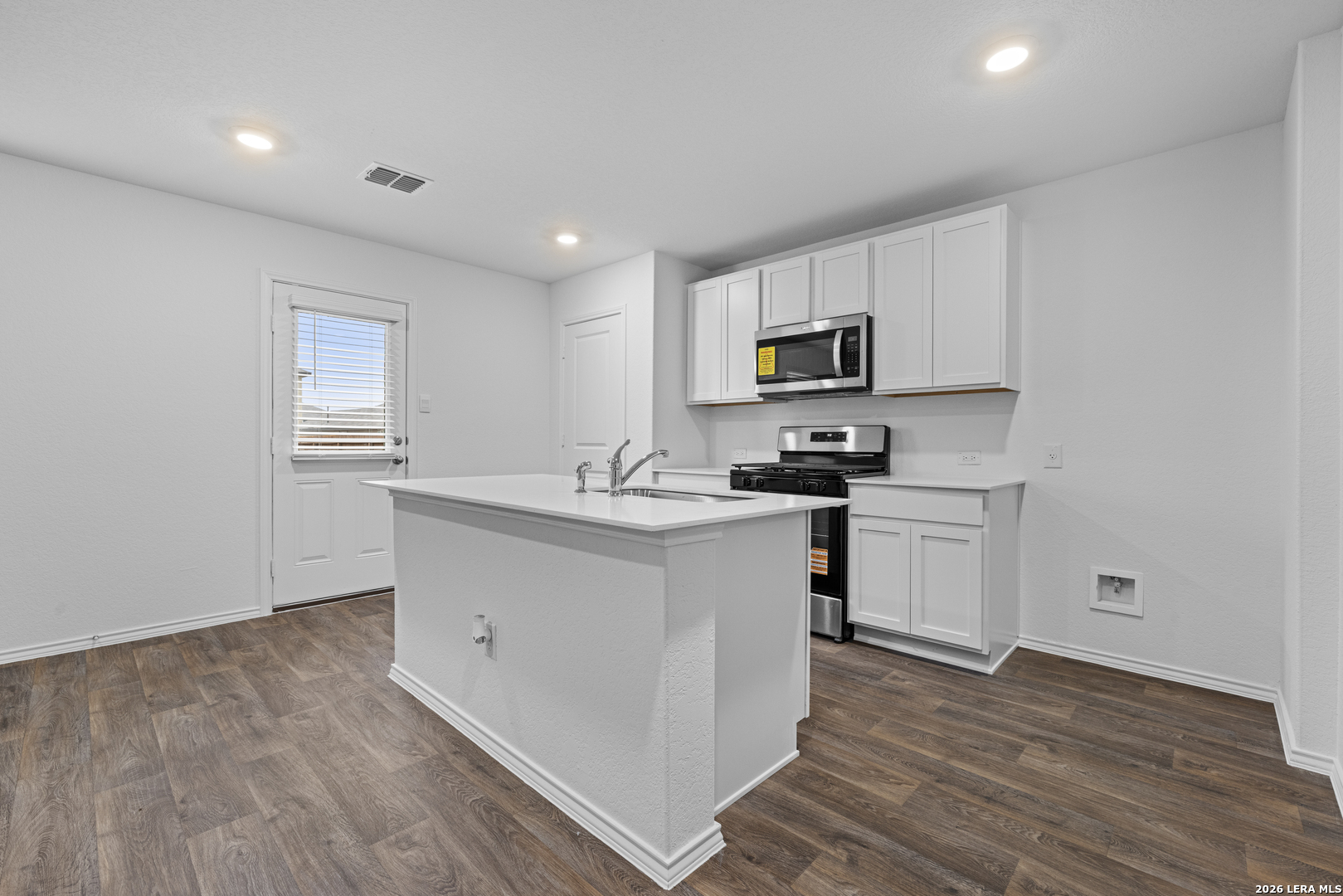12714 Burro Canyon, Converse, TX 78109