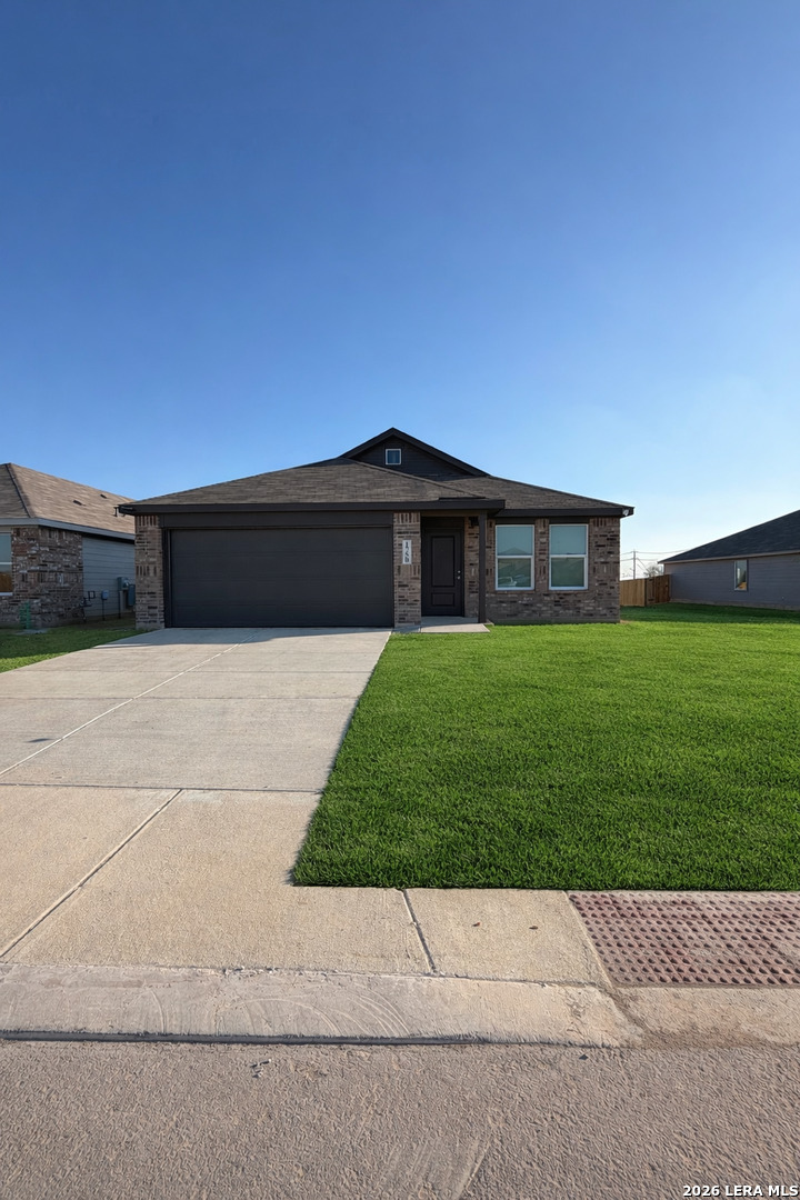 1750 White Bass Listing Cover Image