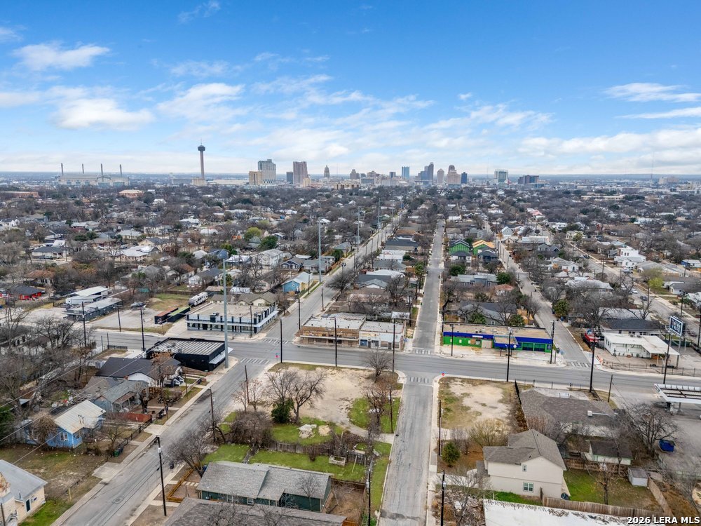 1505 Burnet St Listing Cover Image