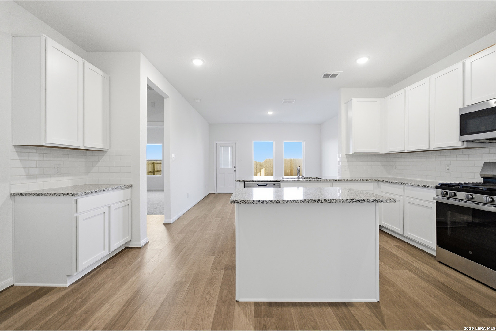 4936 Hawkwell Ln, San Antonio, TX 78263
