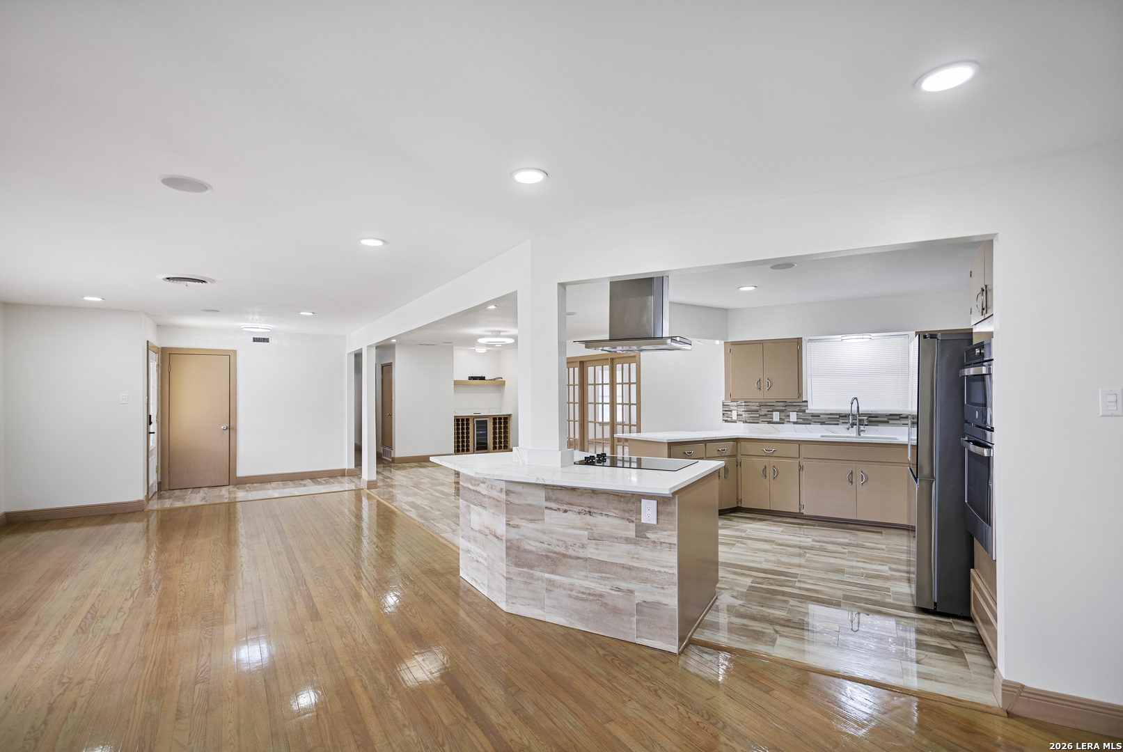 351 Northridge Listing Cover Image