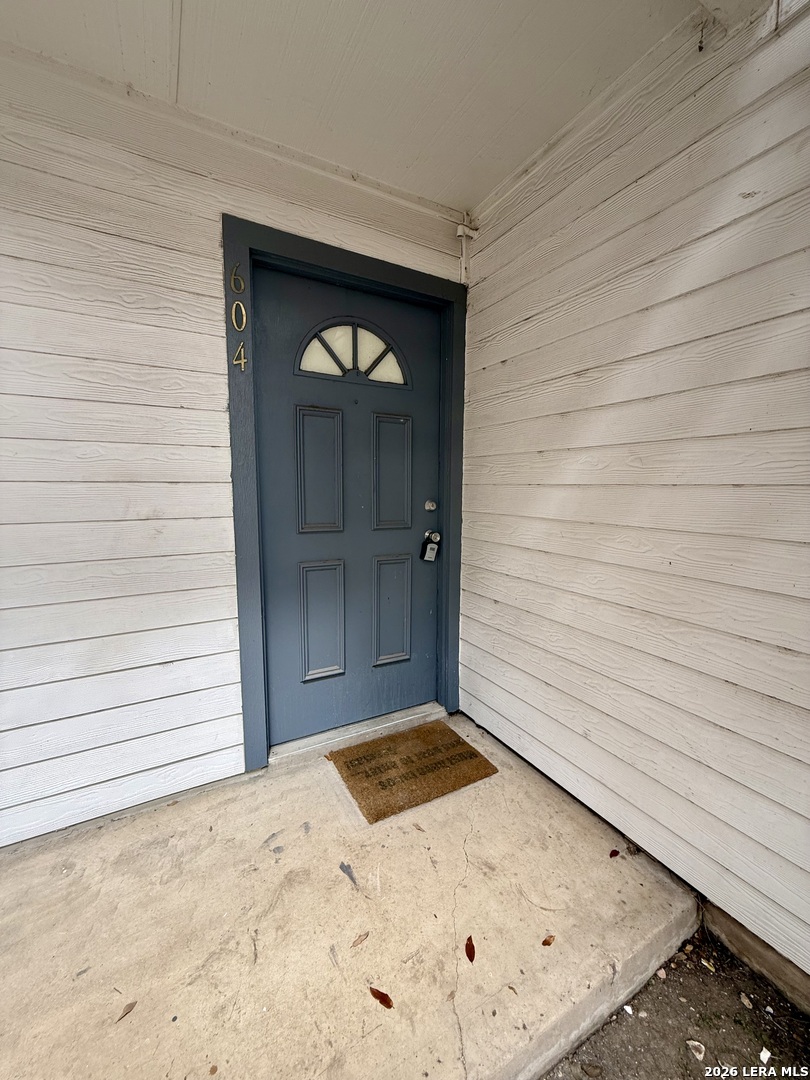 11311 Sir Winston Listing Cover Image