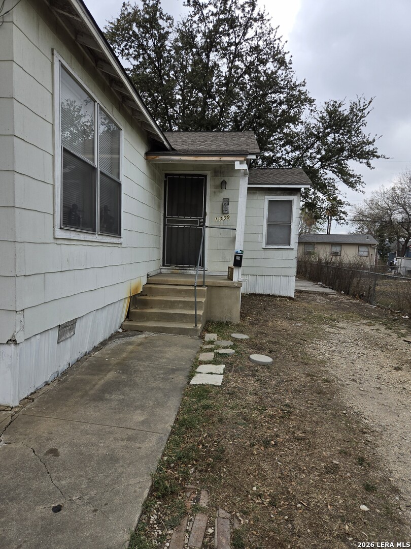 1339 Hollywood Listing Cover Image