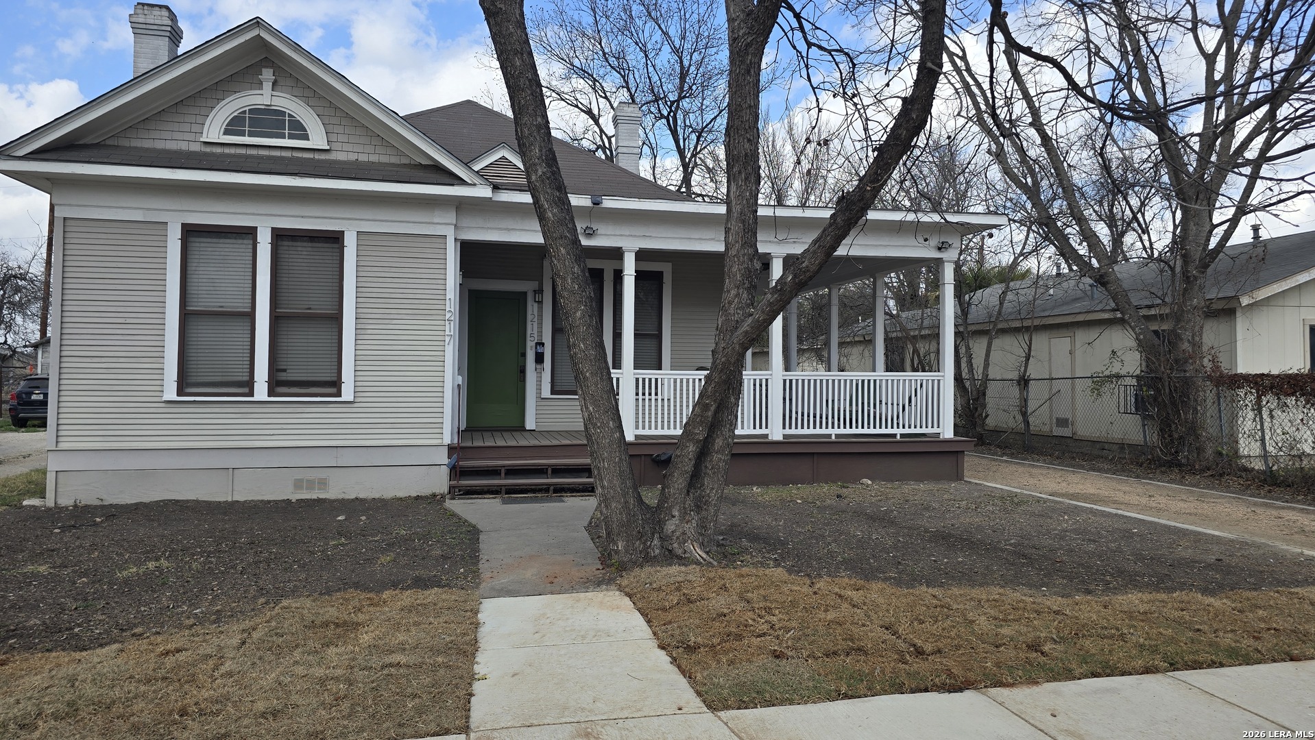 1215/1217 Huisache Listing Cover Image