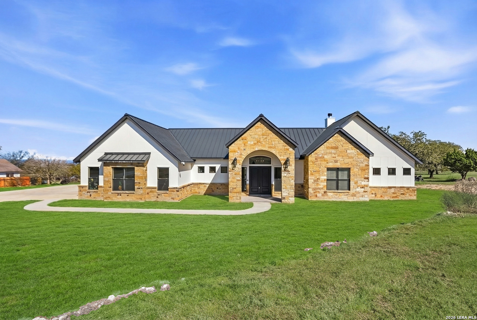 104 Juniper Ln Listing Cover Image