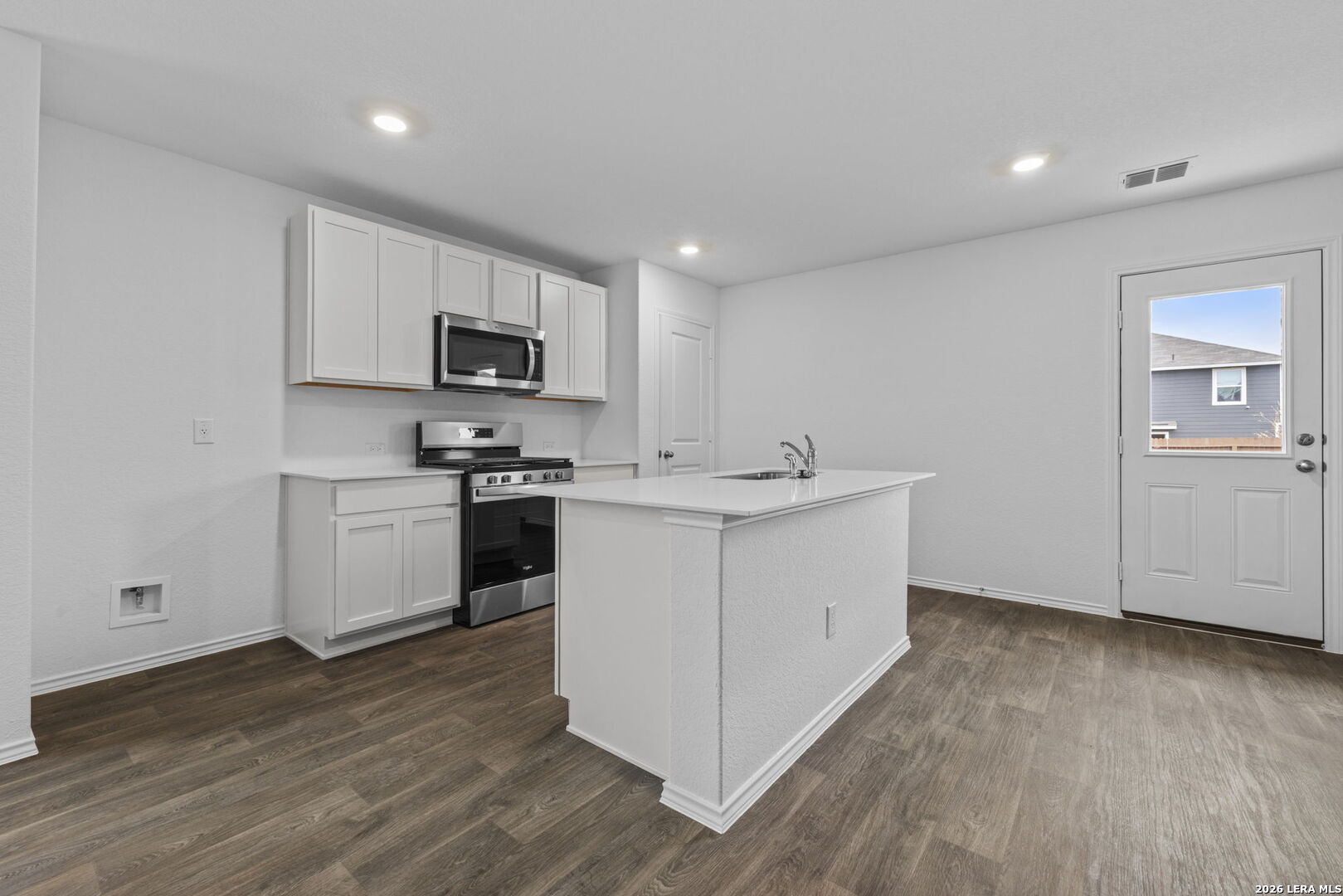 12540 Spoor Vly, Converse, TX 78109