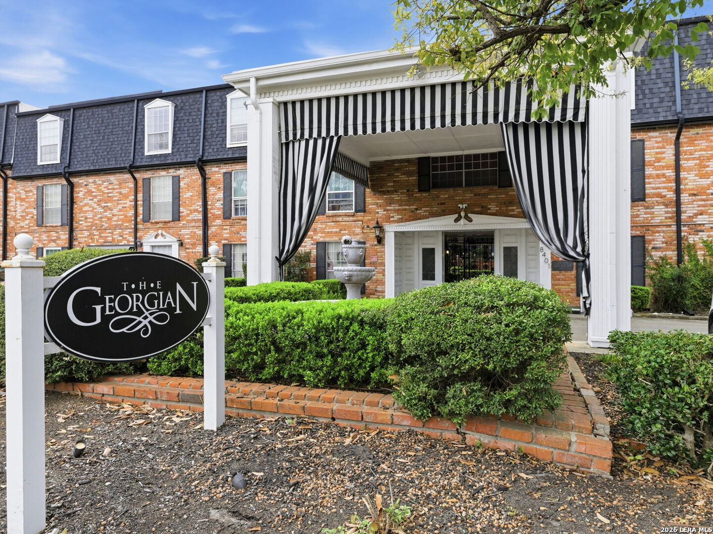 8401 New Braunfels Listing Cover Image