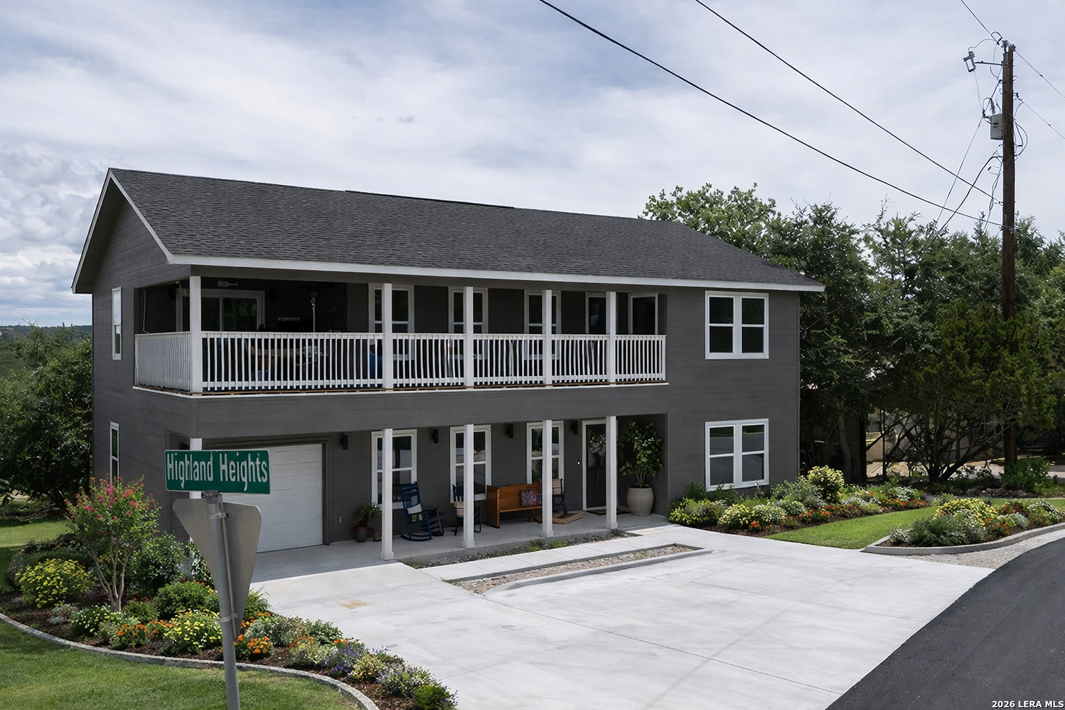 624 Highland Listing Cover Image