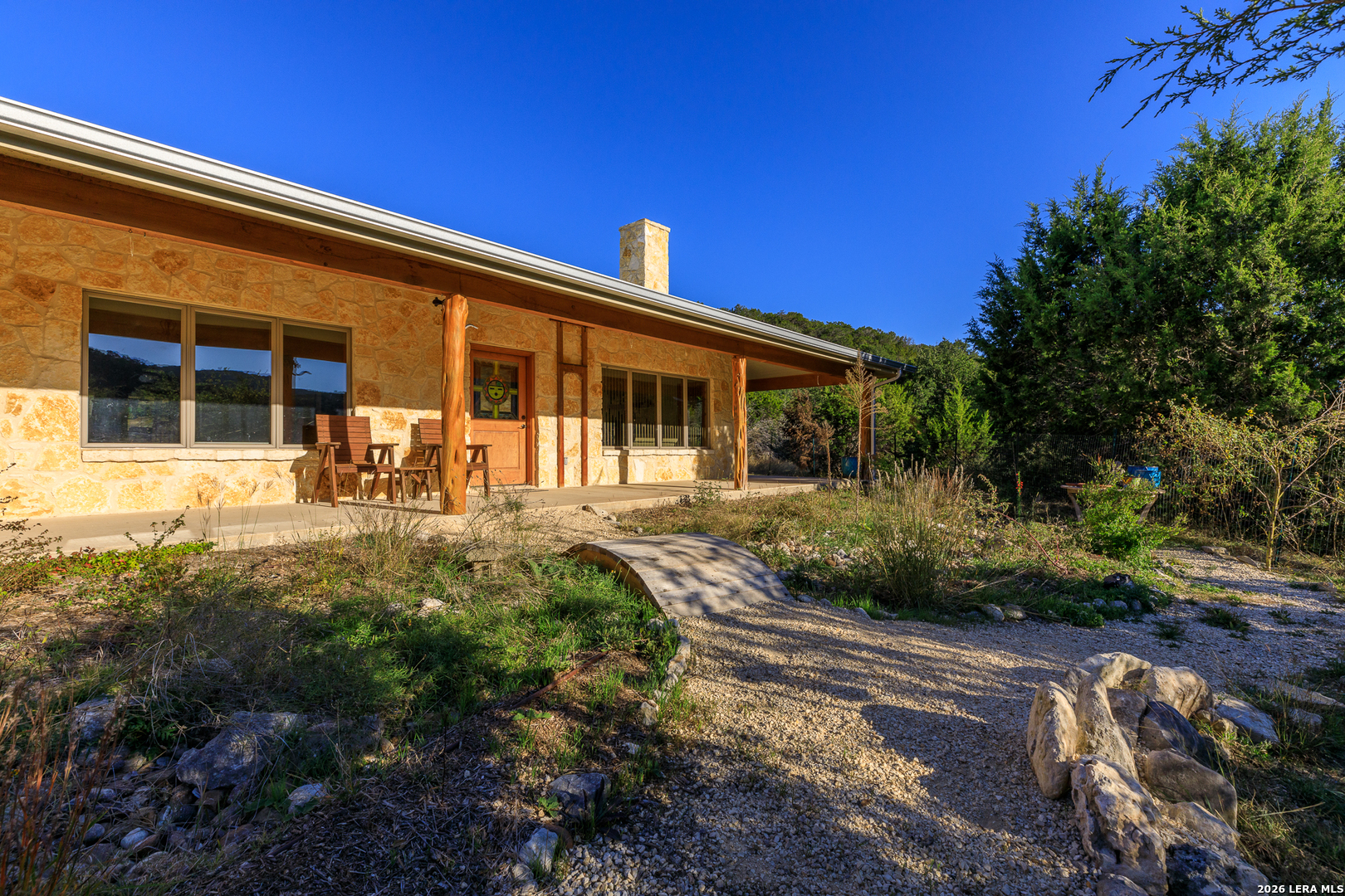 2269 Old Rocksprings Rd Listing Cover Image
