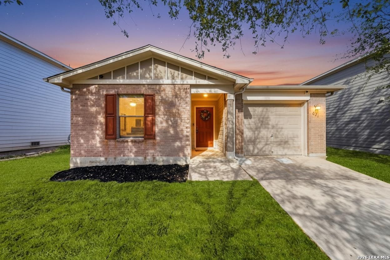 631 Scarlet Ibis Listing Cover Image