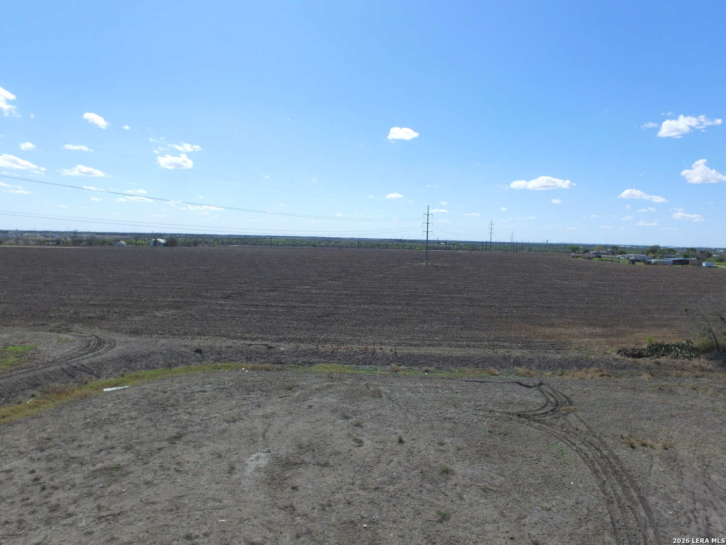 203 Farmhouse Listing Cover Image