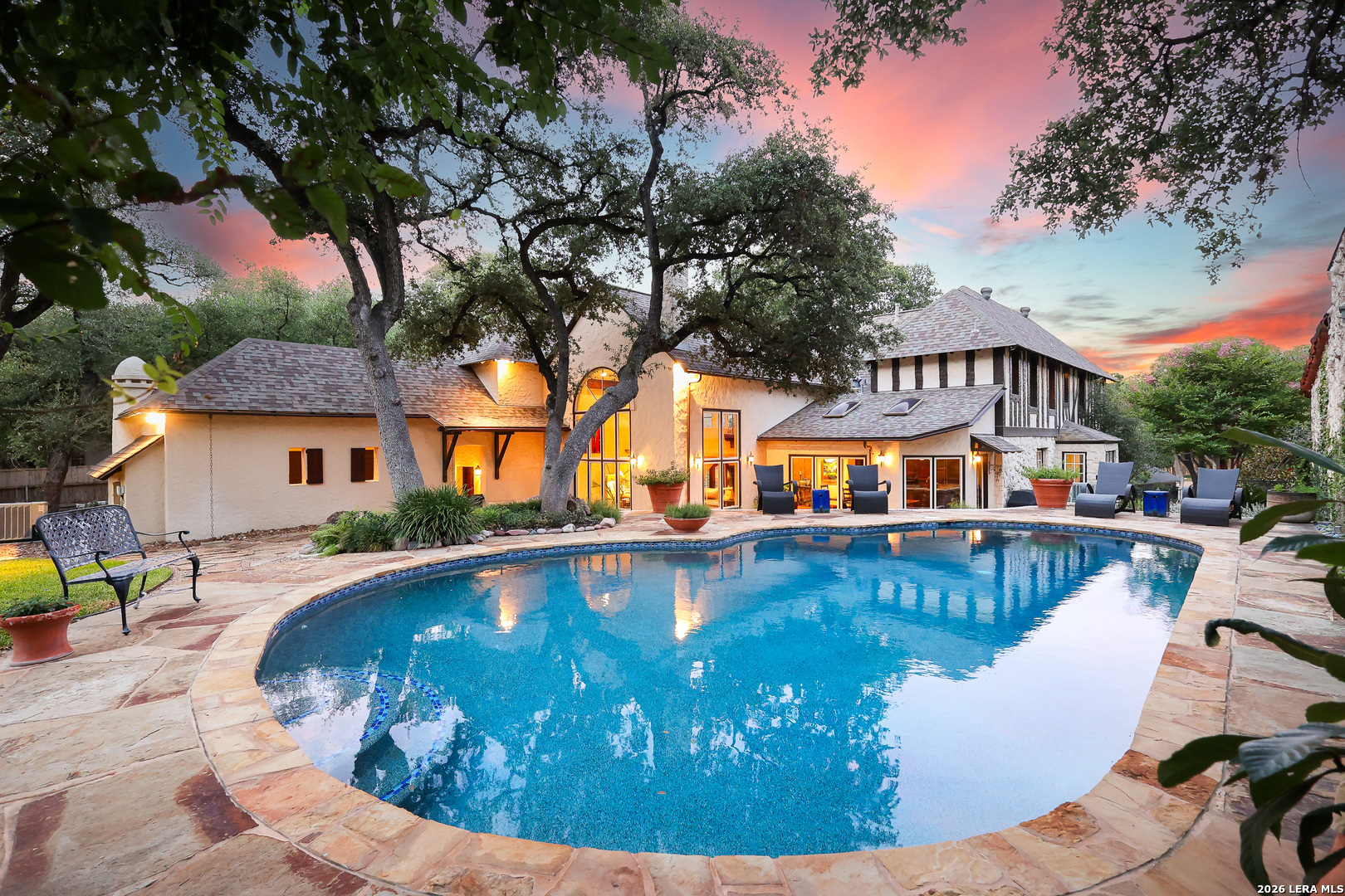 227 Devine Rd, Olmos Park, TX 78212