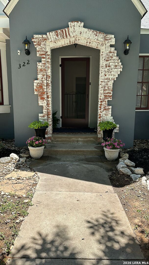 322 FURR DR, San Antonio, TX 78201