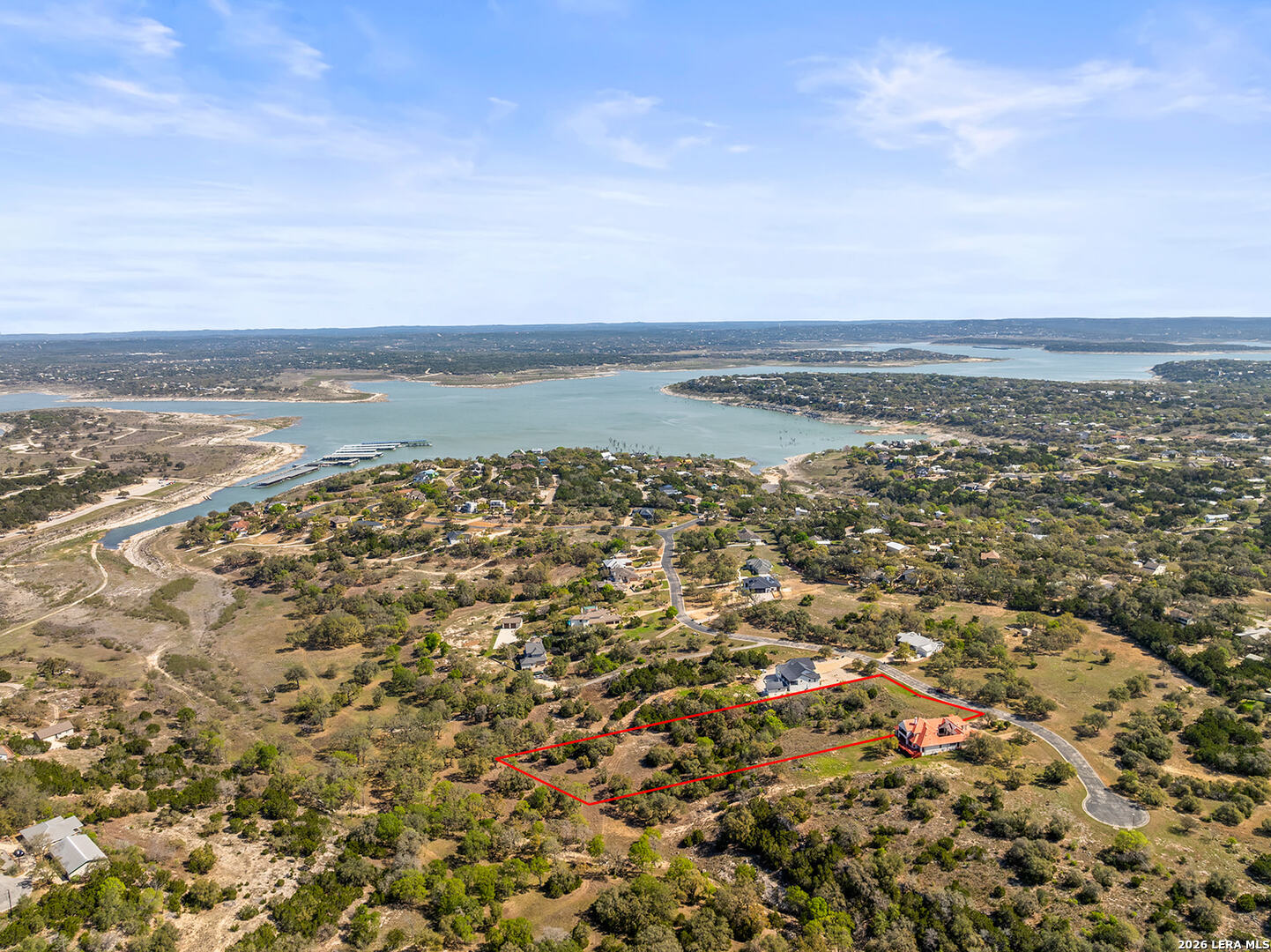 925 Kings Cove Drive Listing Cover Image