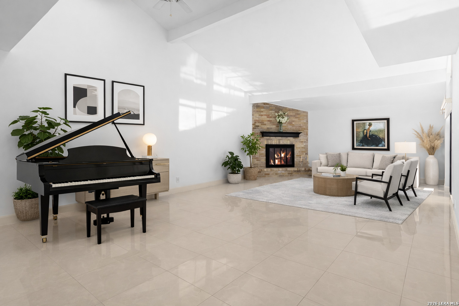 11702 Pepper Tree Listing Cover Image