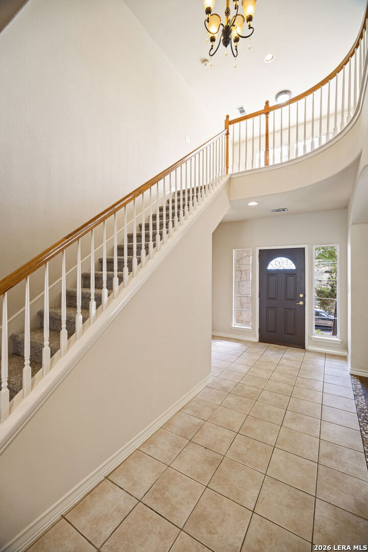 Entry/Foyer