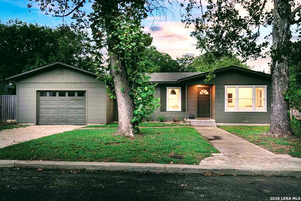 511 Olive St Listing Cover Image