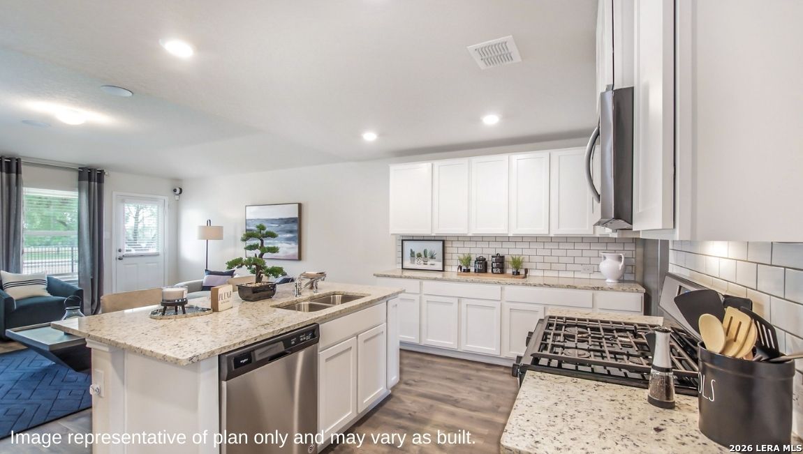 452 Waterfall Point, Cibolo, TX 78108