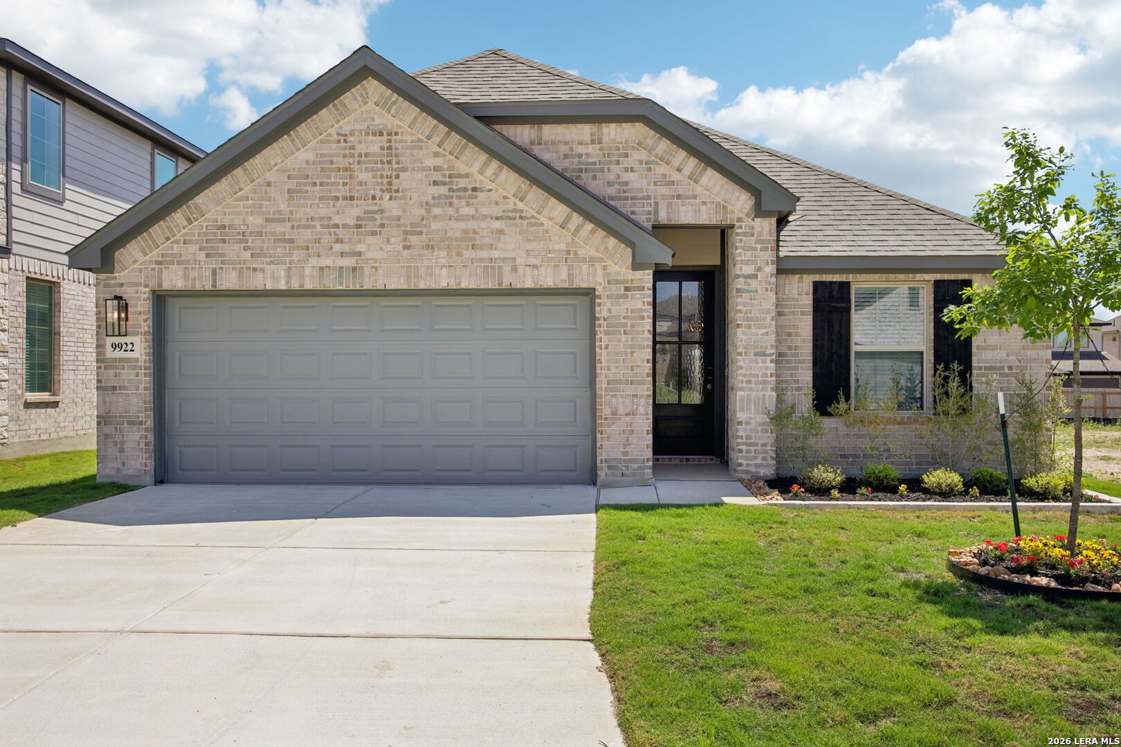 9922 Medicine Hat Listing Cover Image