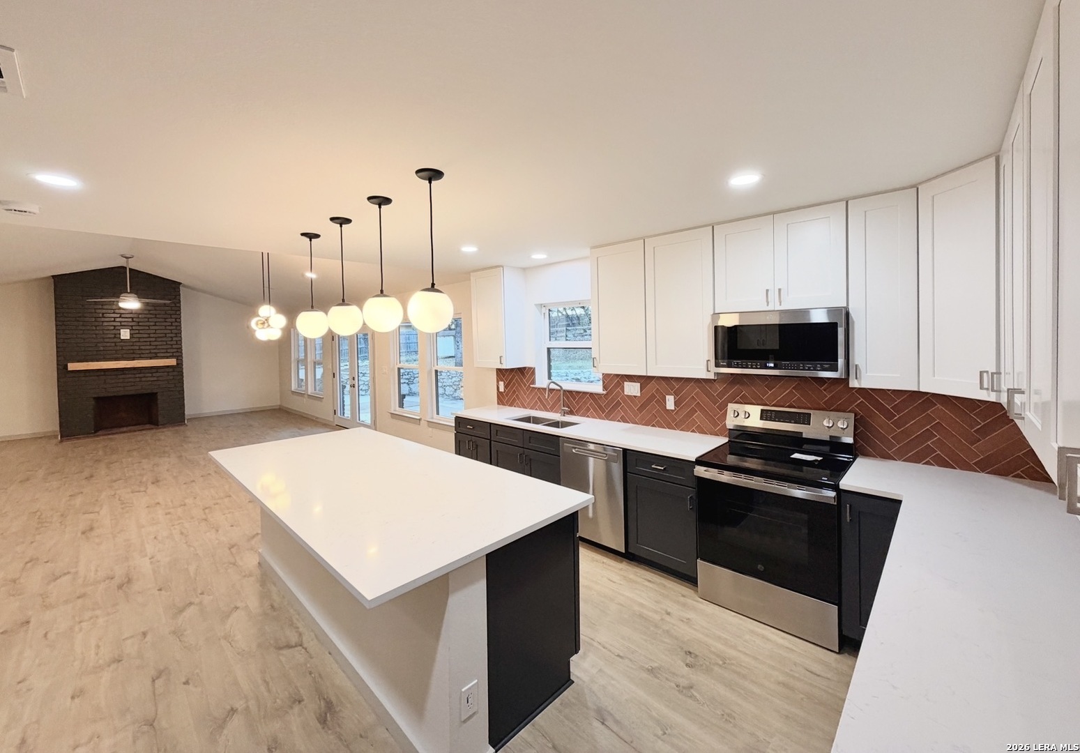 31245 SUNLIGHT DR, Bulverde, TX 78163