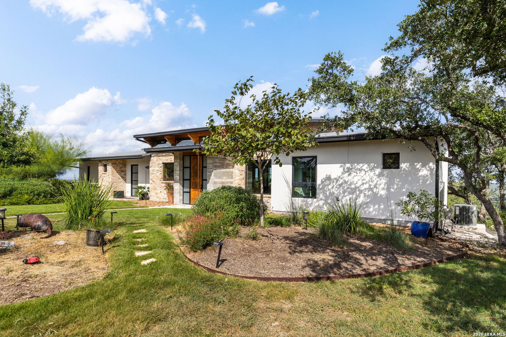 283 Hills Of Bandera 