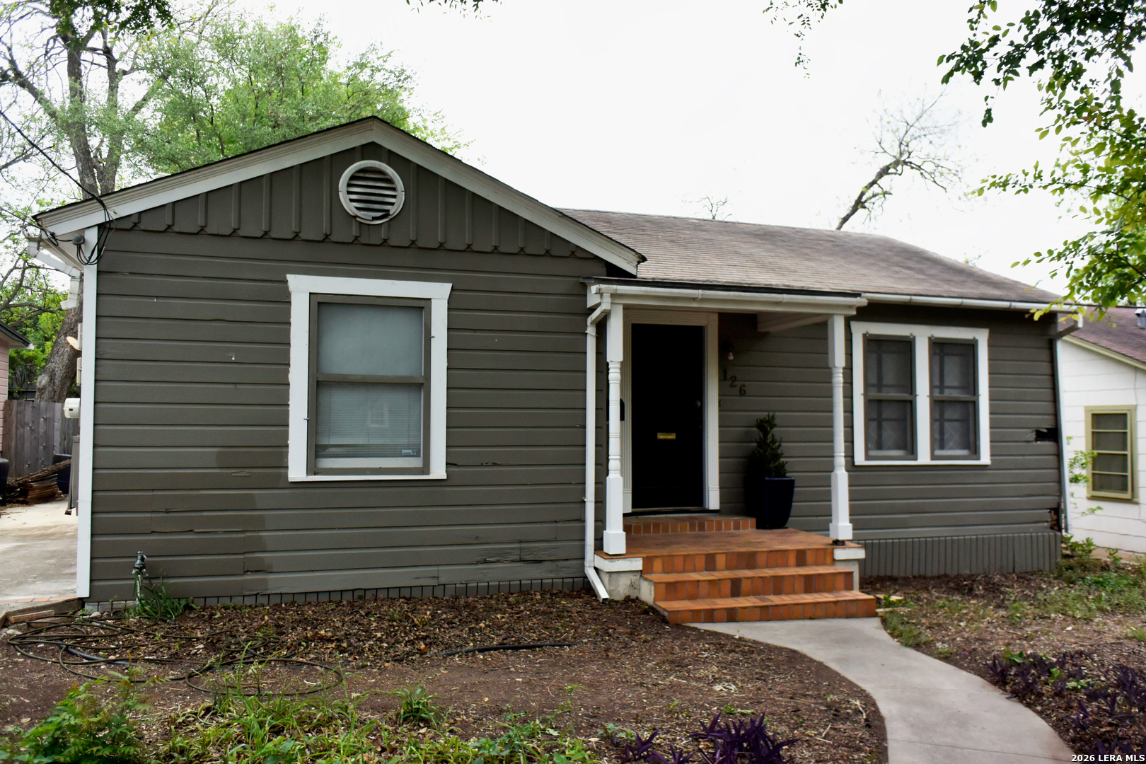 126 College Blvd. Listing Cover Image