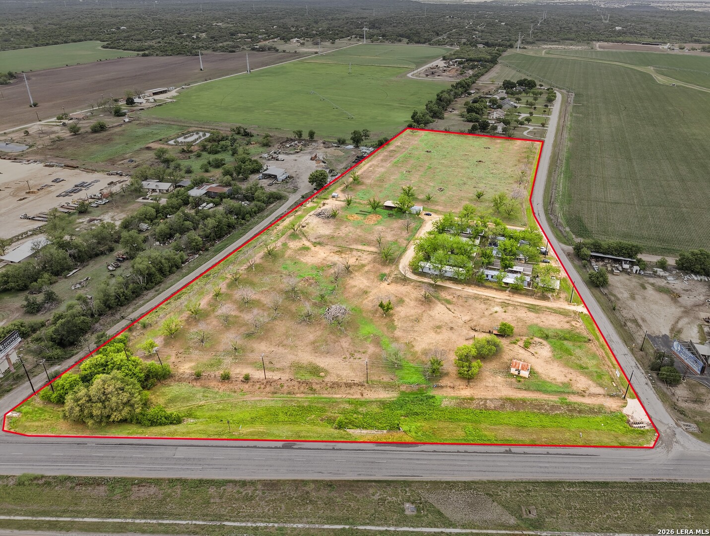 135 County Road 480 Listing Cover Image