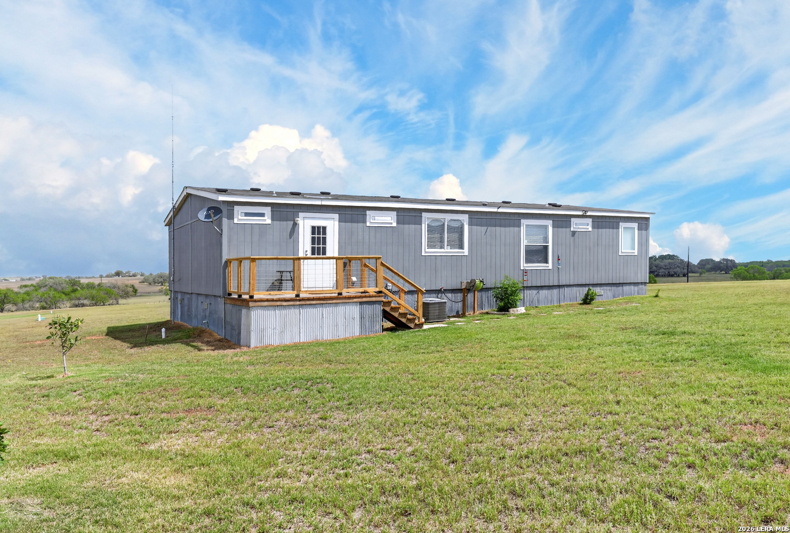 435 Farm to Market 539, Floresville, TX 78114