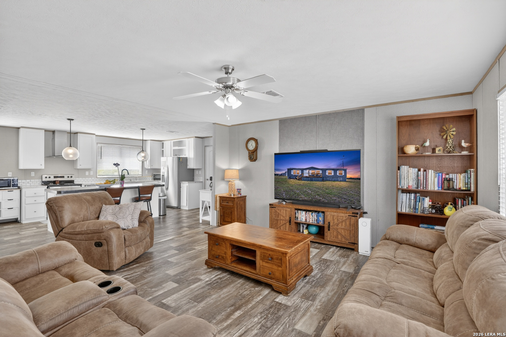 435 Farm to Market 539, Floresville, TX 78114