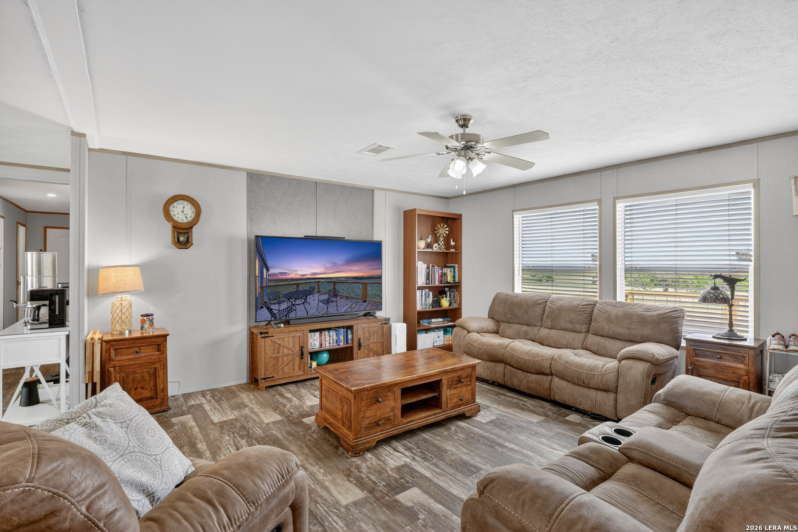 435 Farm to Market 539, Floresville, TX 78114
