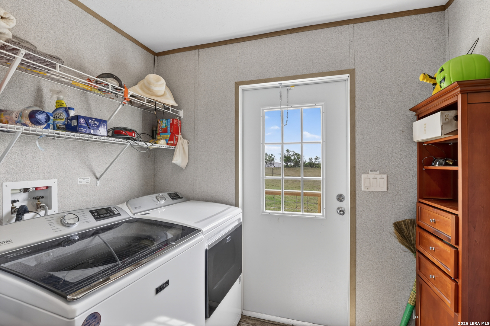 435 Farm to Market 539, Floresville, TX 78114