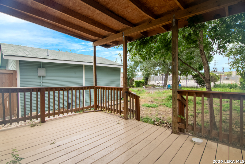 560 W HIGHLAND BLVD, #2, San Antonio, TX 78210